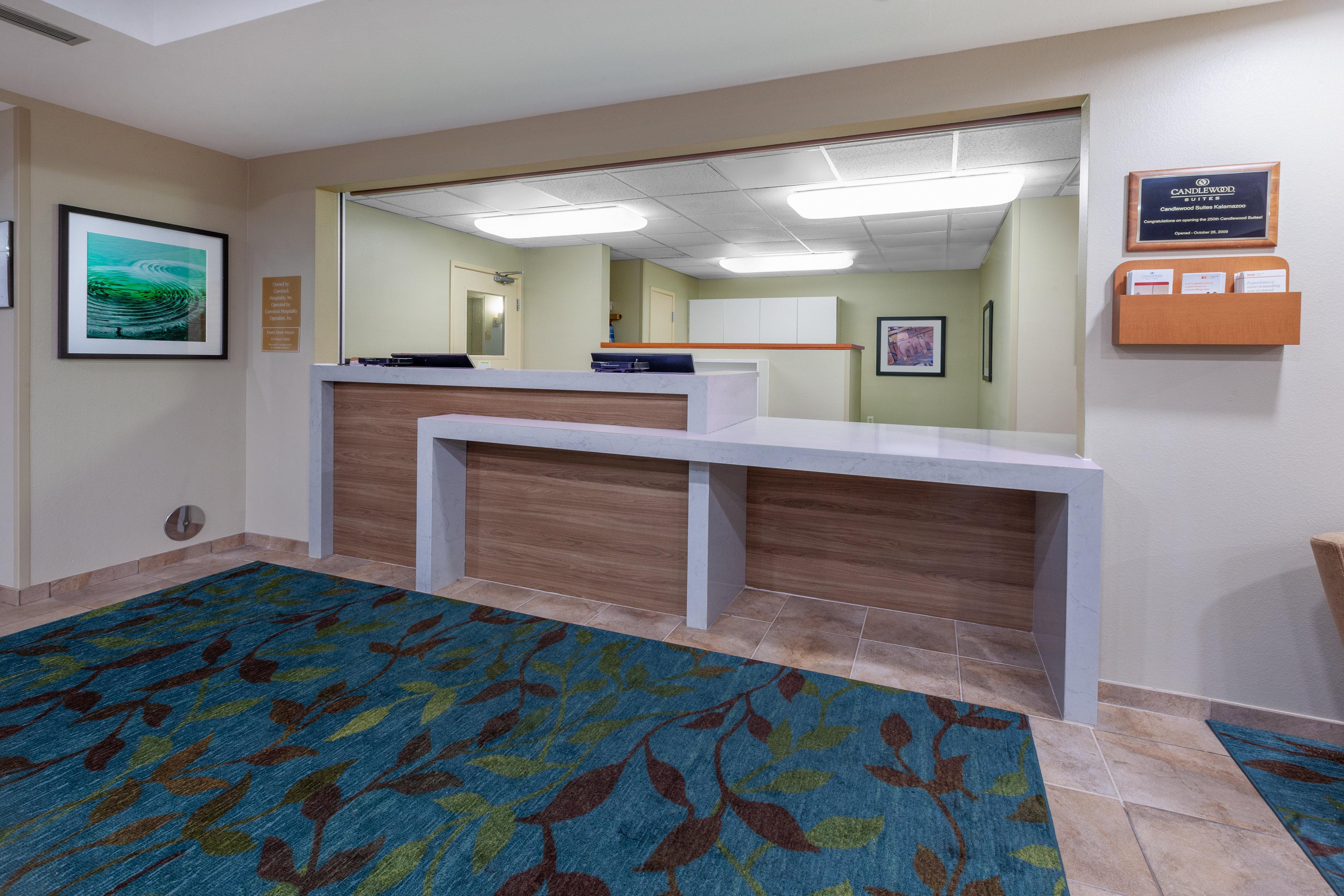 Candlewood Suites Kalamazoo By Ihg Buitenkant foto